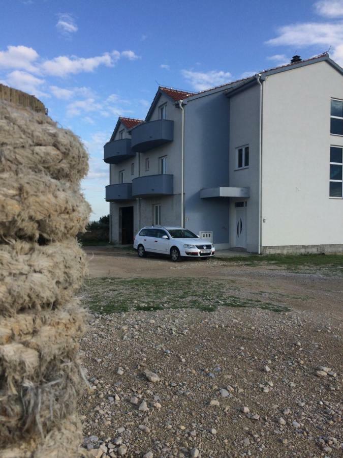 Apartmani Niko 1 Radovin Exterior foto